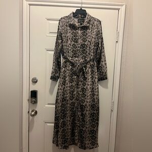 NWT Chic Women's Black and Cream Midi Dress